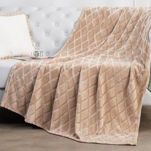 Nude Tan Plush Diamond Geometric Textured Soft Velvety Velour Throw Blanket New